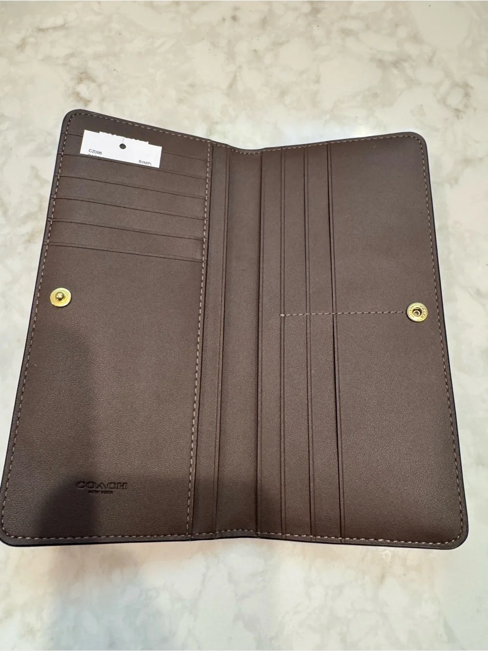 Coach Essential Slim Wallet - Picture 3 of 6